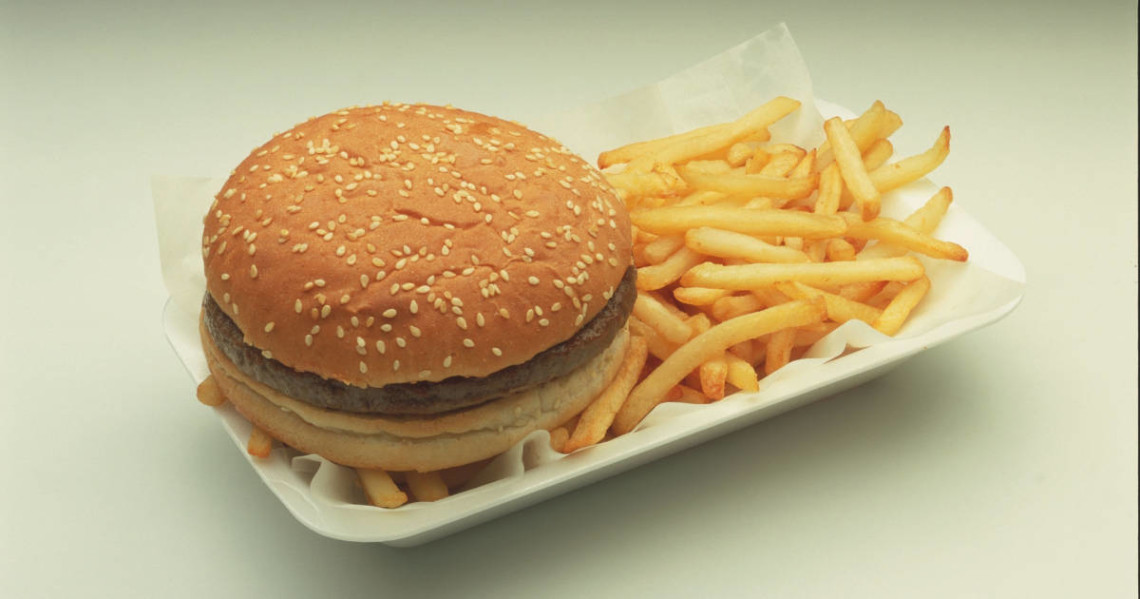 Eating Processed Junk Food Makes You Fat and Lazy, Study Suggests