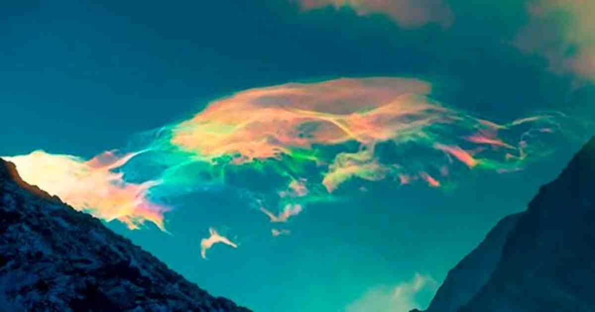 Breathtaking Iridescent Clouds Photographed In Rare